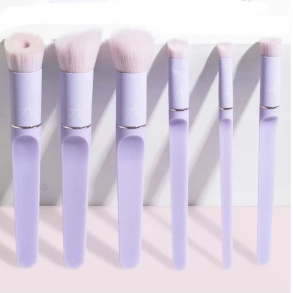 Anisa Beauty Brushes